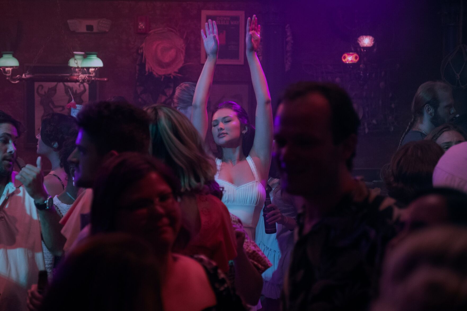 The Summer I Turned Pretty S3 1.jpg
